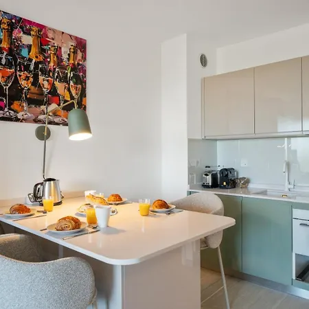 Le Coq Debussy - Parking - Ac - Wifi Мантон