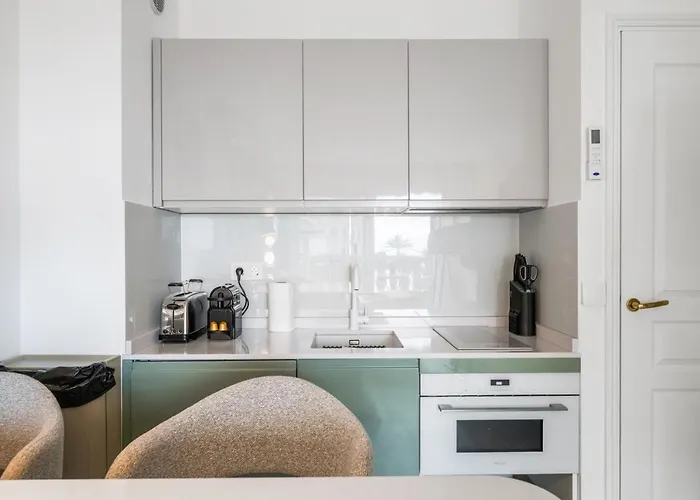 Апартаменти Le Coq Debussy - Parking - Ac - Wifi *