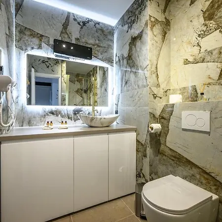 Le Coq Debussy - Parking - Ac - Wifi Apartment Menton