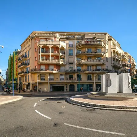 Διαμέρισμα Le Coq Debussy - Parking - Ac - Wifi